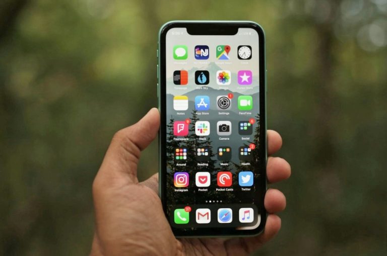 Apple iPhone