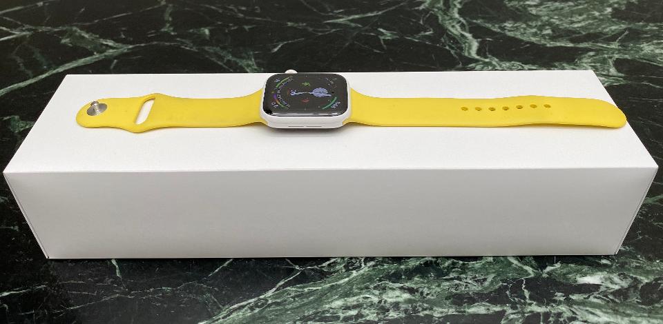Apple Watch Edition in white ceramic finish