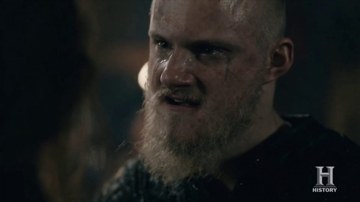 Распевшийся викинг 6 букв. Бьёрн Железнобокий гиф. Bjorn goes into Battle one last time
