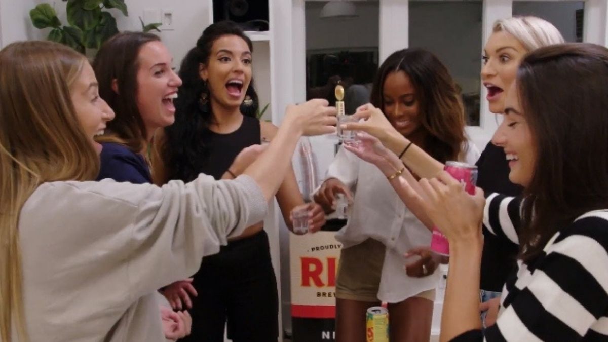 Summer House Season 5 Returns With A Love Triangle, Some Wedding Vibes