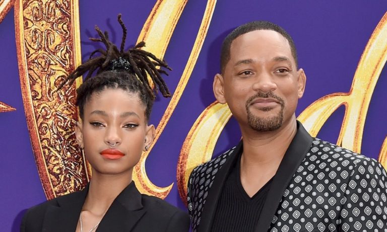 Is Willow Smith Gay? Her Sexuality, Boyfriend/Girlfriend!