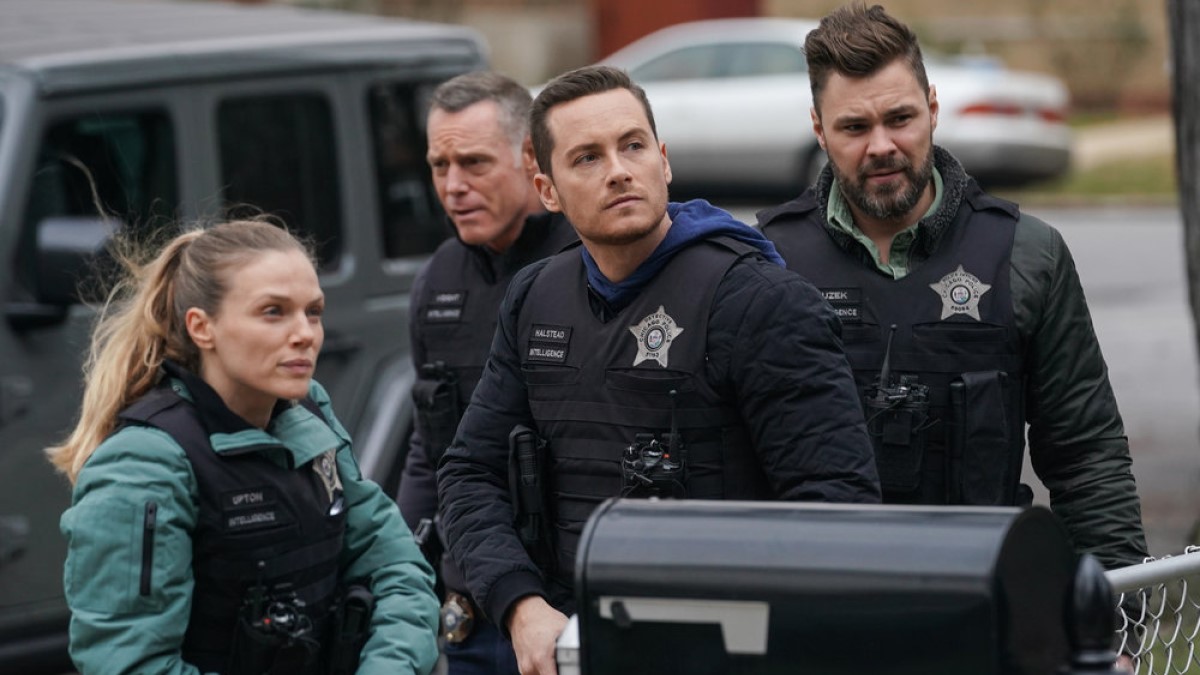 Chicago PD Season 9 Episode 20: Past Surfaces, More Emotional Trauma ...