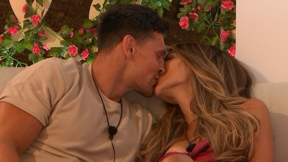 Love Island Season 8 Episode 16