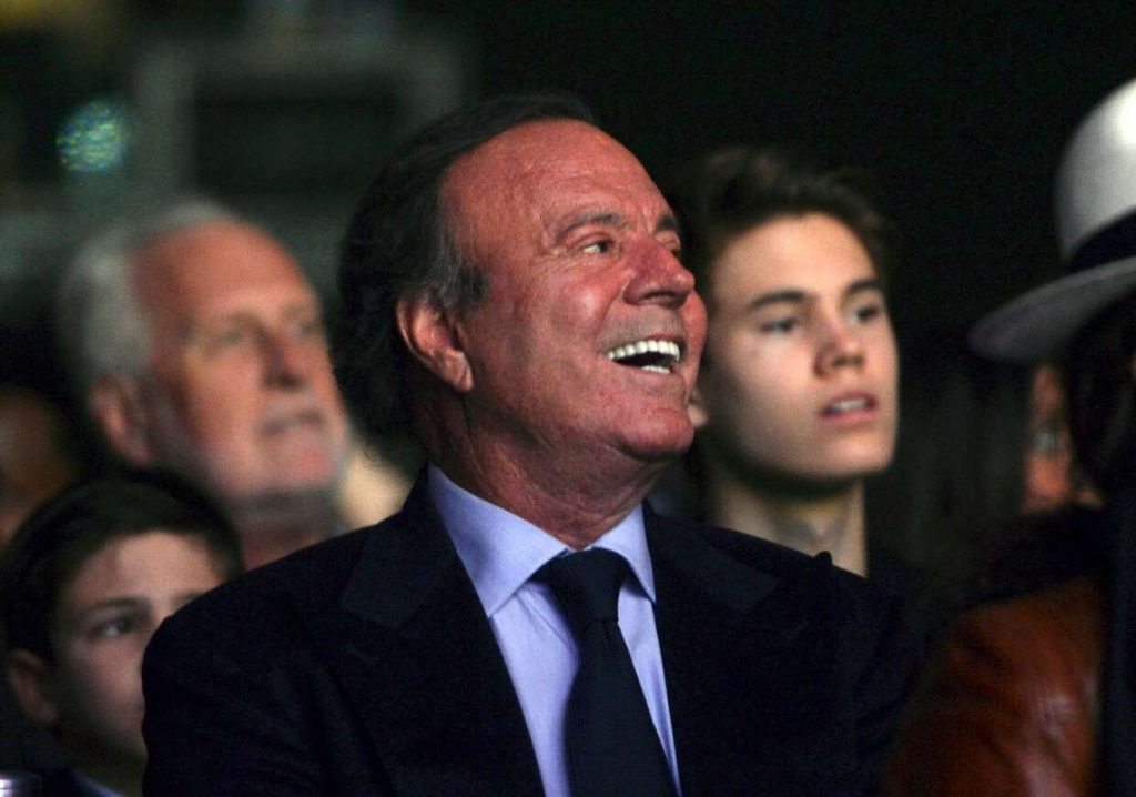 Julio Iglesias