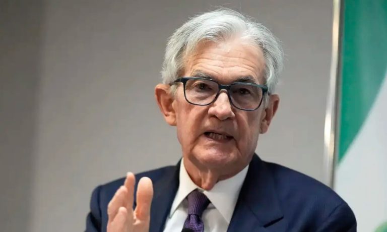 “Breaking Boundaries: Trump Asserts Power to Oust Jerome Powell ‘Real Fast,’ Defying Legal Constraints”