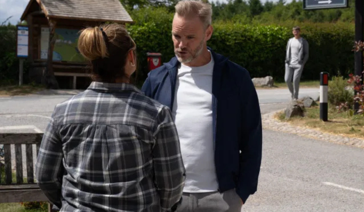 Emmerdale: Ray has some other intentions